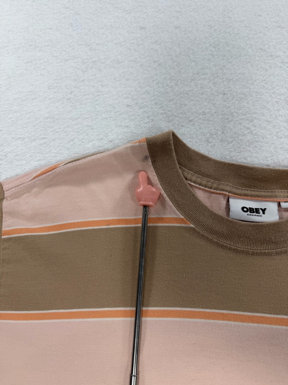 Obey Men’s Pink and Tan Striped Crew Tee Sz XL - Picture 6 of 8